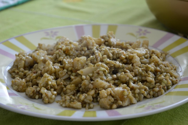 Saraceno con cavolfiore e pesto