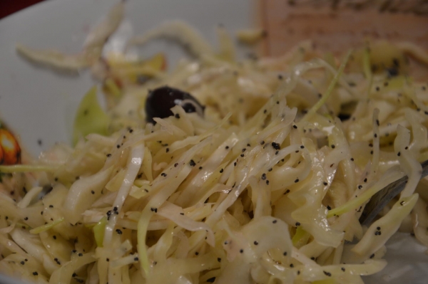 Insalata di cappuccio con papavero